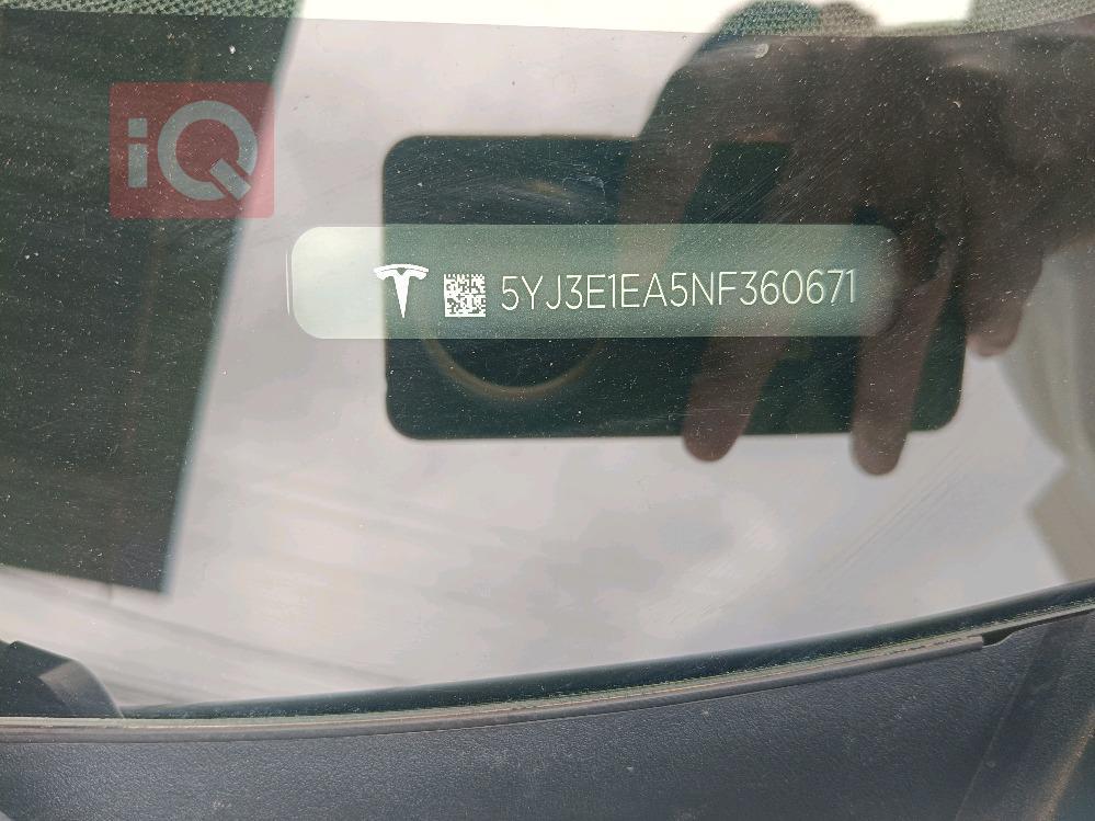 تسلا موديل 3